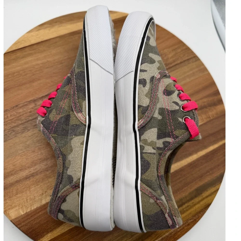 Mossimo Supply Co Women's Size 7 Camo Sneakers Pink Laces Canvas Shoes 0631